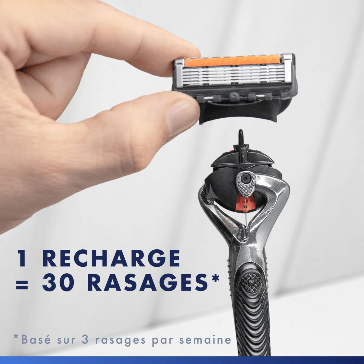 Gillette Lot De 4 Recharges De Rasoir pour Hommes Proshield, Cartouches avec Bande Lubrifiante Avant Et Après Les Lames Et Nouvelle Lubrification pour Un Rasage De Près Et Un Confort Incroyables