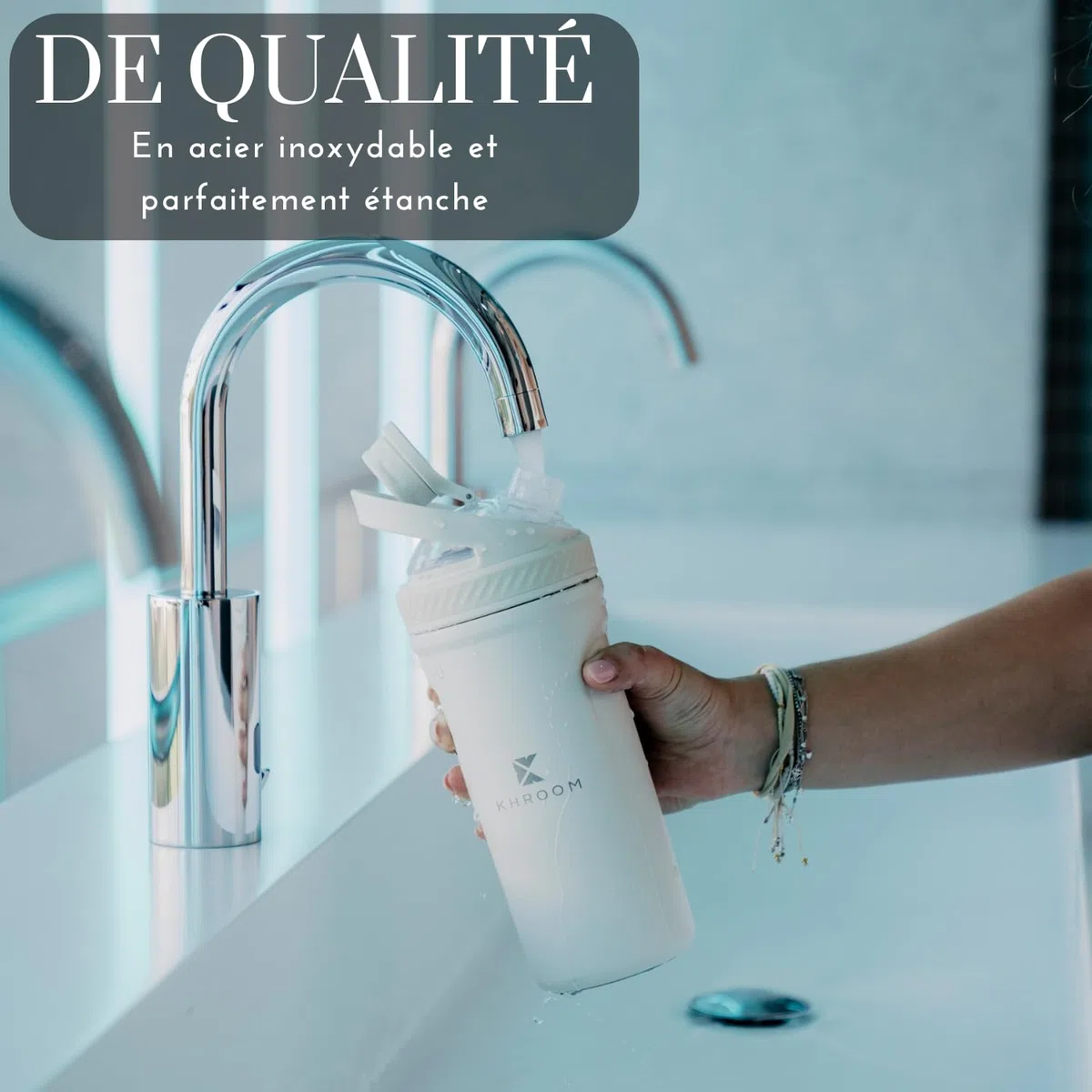 Khroom Shaker Protéine Inox 700 ml Isotherme 12h avec Tamis Métal Sans BPA | Acier inoxydable sans BPA | Isotherme 12h chaud/froid | Tamis métal anti-grumeaux | Idéal musculation, sport & smoothies
