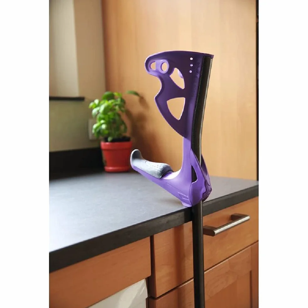 Opti Confort Premium Béquilles Médicales pour Adultes - 1 paquet de 2 unités - Poignées Ergonomiques avec Coussinets - Capacité de Réglage Unique - Noir - Cannes Anglaises Ergo