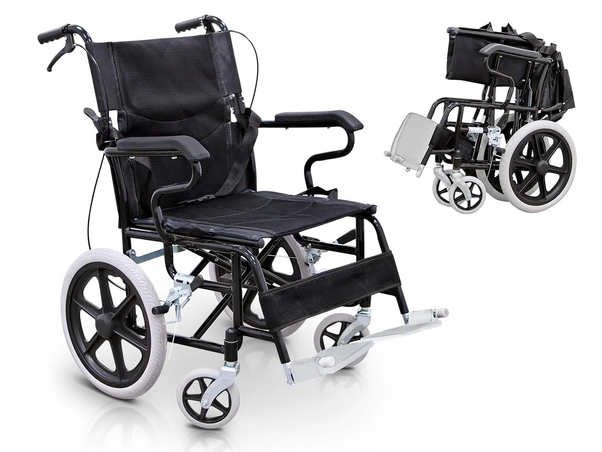 QUIRUMED Fauteuil roulant pliable pour le transfert, Repose-pieds rabattables, Ceinture de sécurité, Freins sur les poignées, Jusqu'à 120 kg