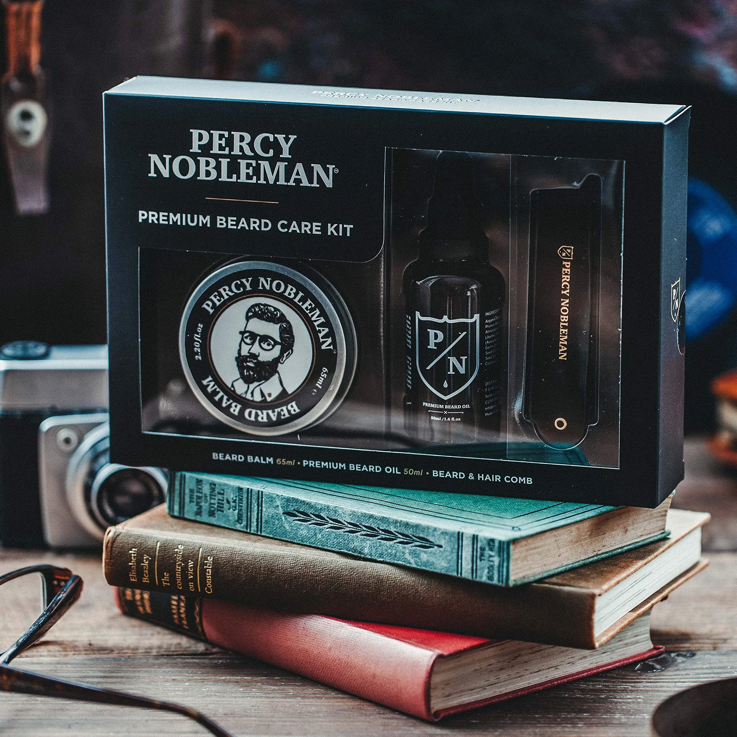Kit de Soin de Barbe Premium Percy Nobleman, un Coffret de Soin de Barbe en Édition Limitée, Contenant une Huile de Barbe Premium, un Baume pour Barbe et un Peigne Pliable