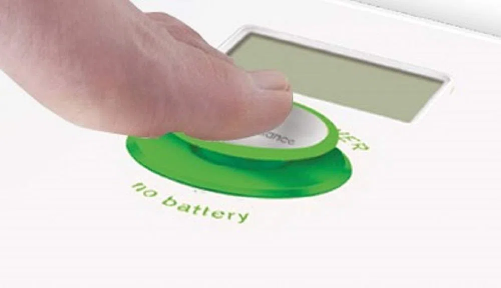 LITTLE BALANCE 8154 Kinetic Blanc / Vert - Pèse-personne sans pile - Ecologique grâce son bouton Little Balance - 180 kg / 100 g