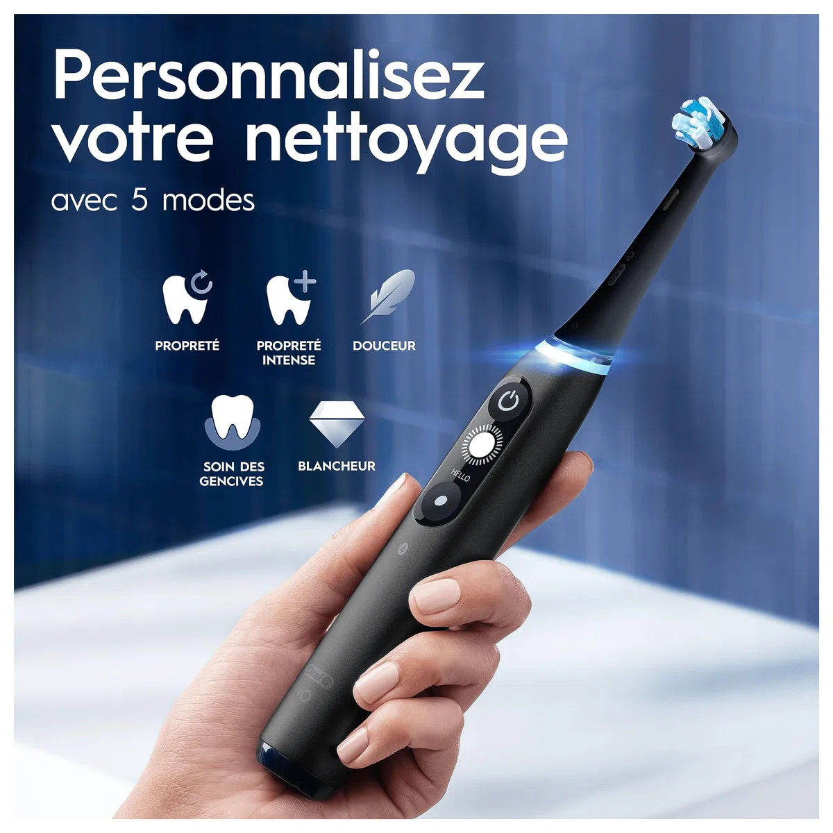 Oral-B iO 7 Duo Brosses À Dents Électriques Noire Et Blanche, Le Capteur De Pression Pour Protéger Les Gencives, Lot De 2 Manches, Des Accessoires, 2 Brossettes Rondes, 1 Chargeur, 1 Étui De Voyage