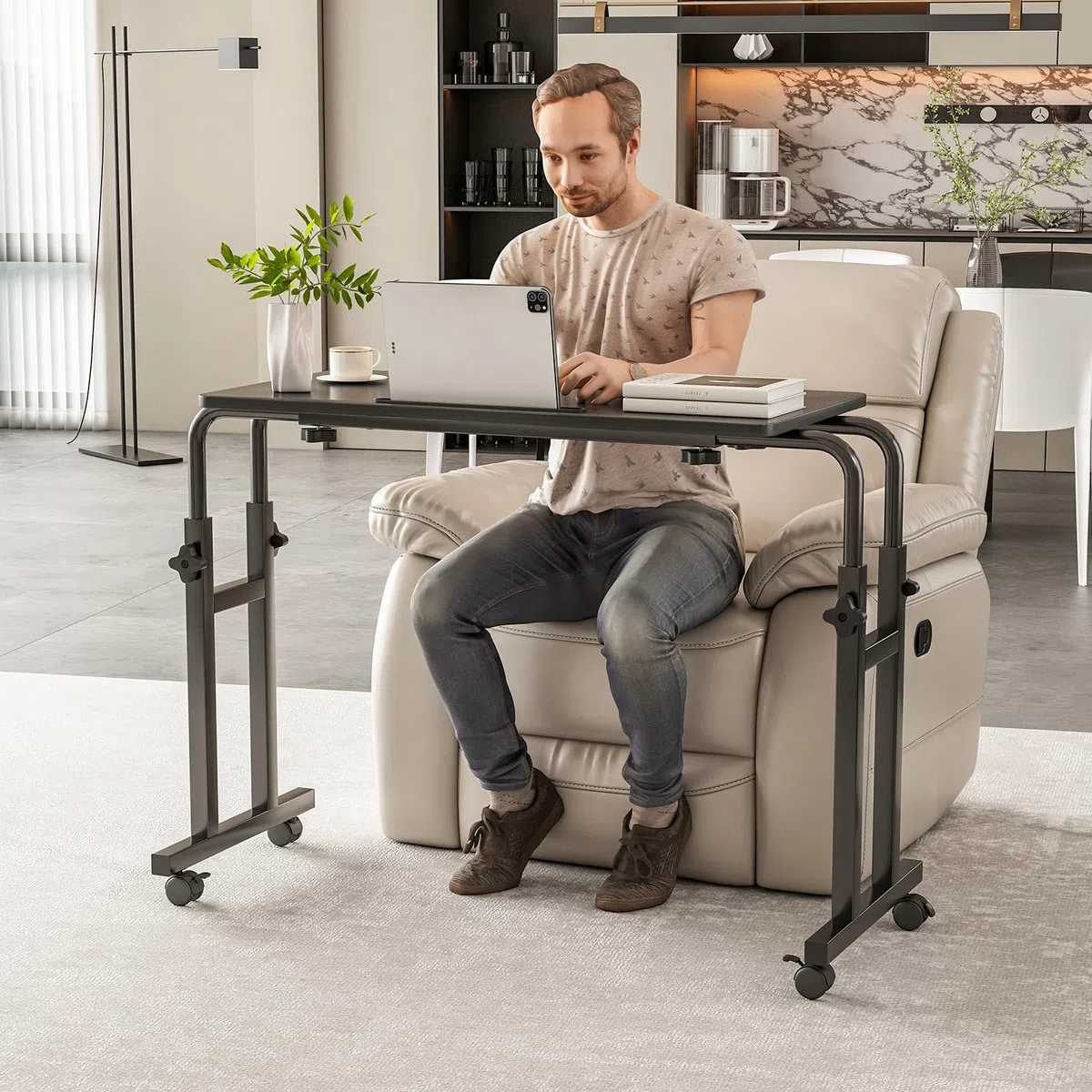 LINGMI Table inclinable, table de lit avec roulettes, hauteur et longueur réglables, plateau de support pour ordinateur portable