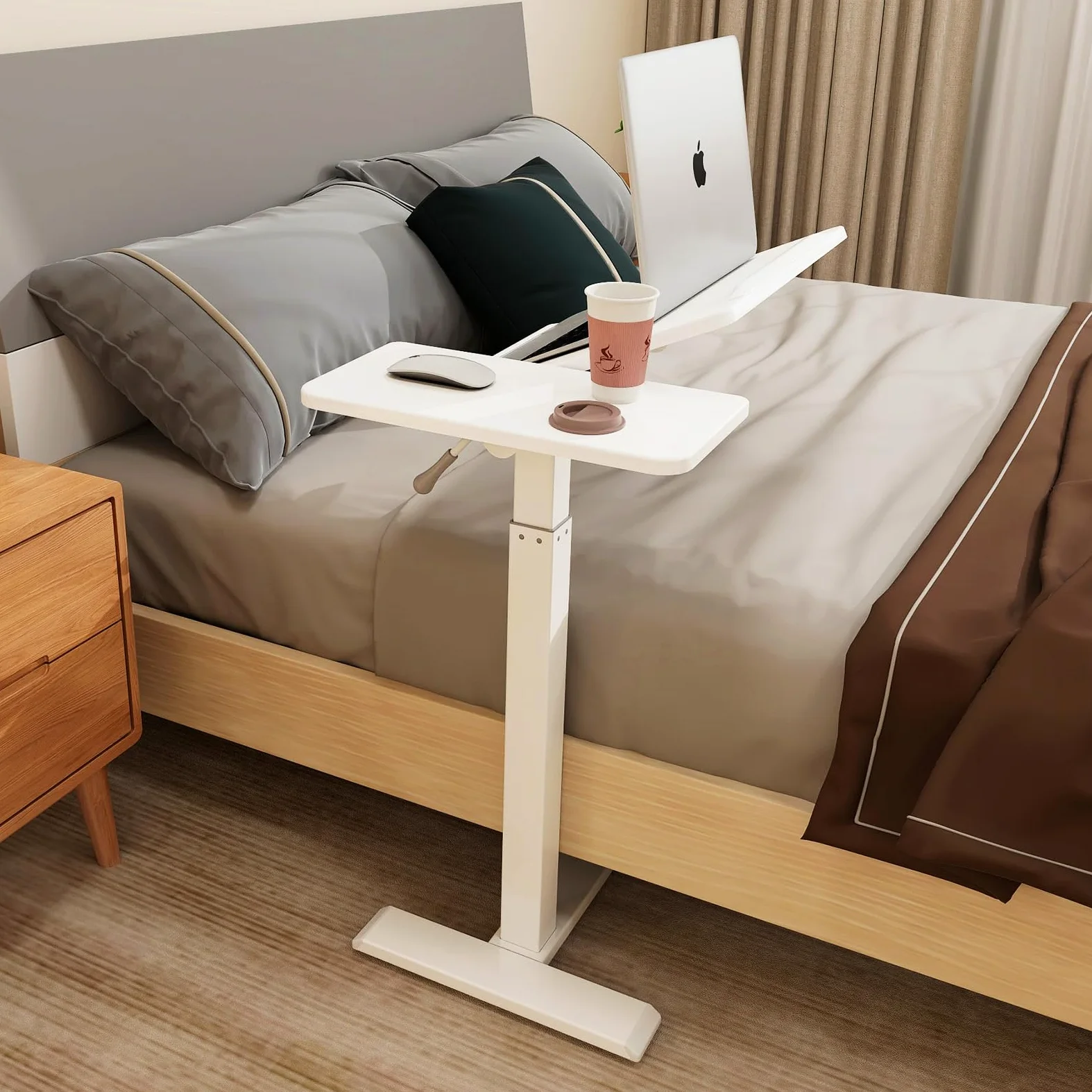 PUNCIA Table de Lit avec 4 Roues Cachées 68x40CM Bureau Debout (Blanc) | Mobile Médical Table d'Appoint Hopital Réglable en Hauteur 70-102cm pour Ordinateur Portable pour Chambre Salon Canapé