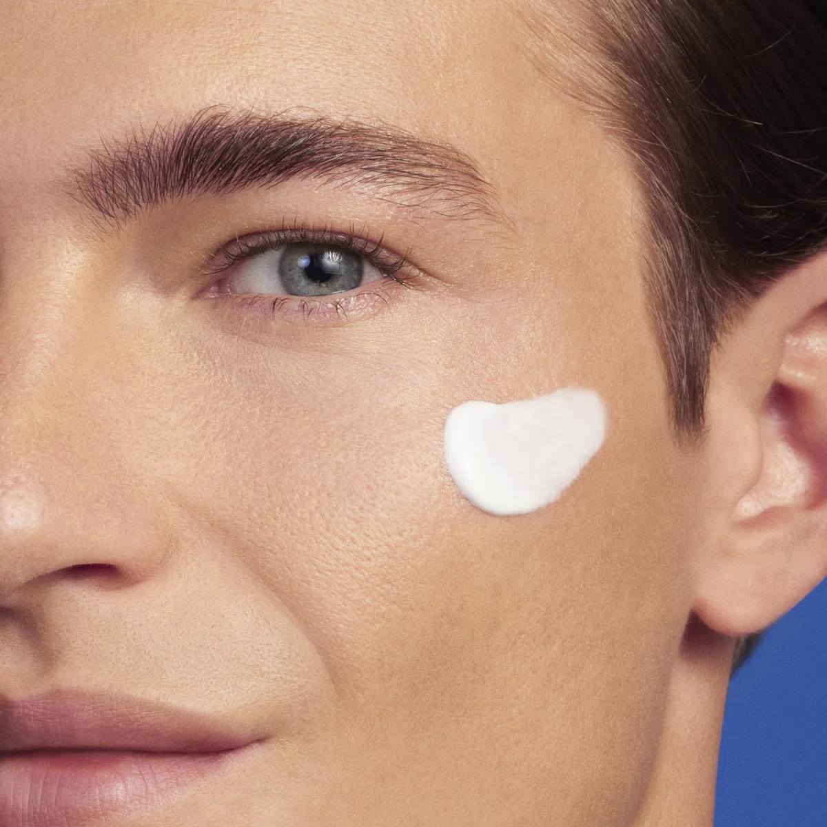 Biotherm Homme, Basics Line Baume Ultra Confort Homme, Après-Rasage Apaisant et Nourrissant, Calme les Irritations et les Brûlures du Rasage, Enrichi en Biotech Plankton, Tous Types de Peaux, 75 ml