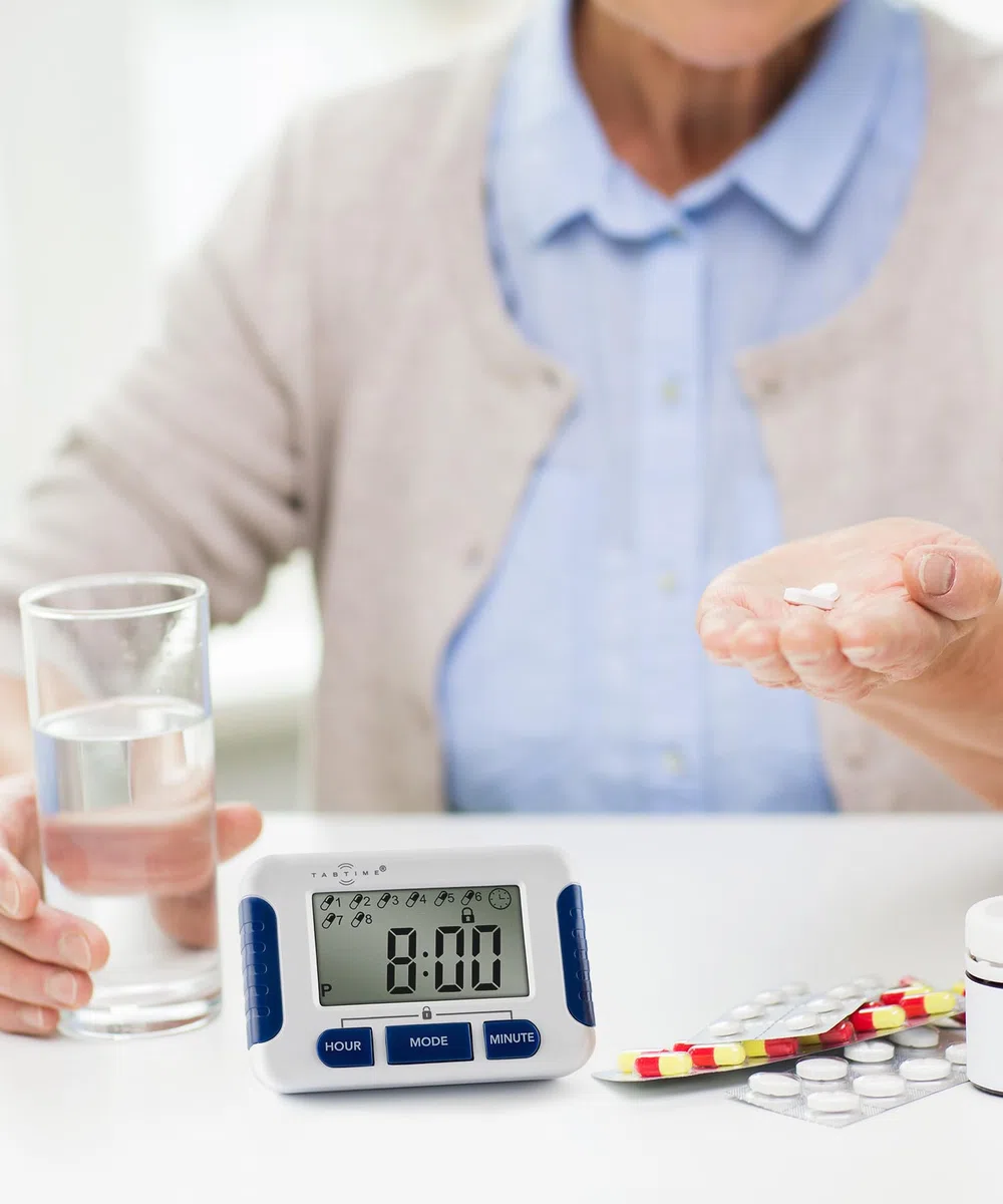 TabTime Timer (mode d'emploi en Français), Multi-alarmes de rappel à medicaments, jusqu'à 8 alarmes journalières, outil indispensable pour les personnes atteintes de Parkinson