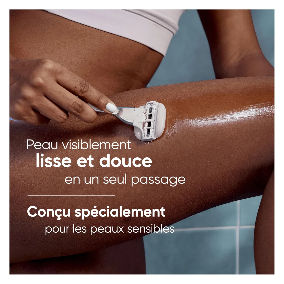 Gillette Venus Rasoir pour Femmes Aux Peaux Sensibles Pro ComfortGlide Sensitive, Manche Réutilisable Et 6 Recharges De Lames avec Bande Lubrifiante, Conçu pour La Peau Sèche, Rasage Longue Durée