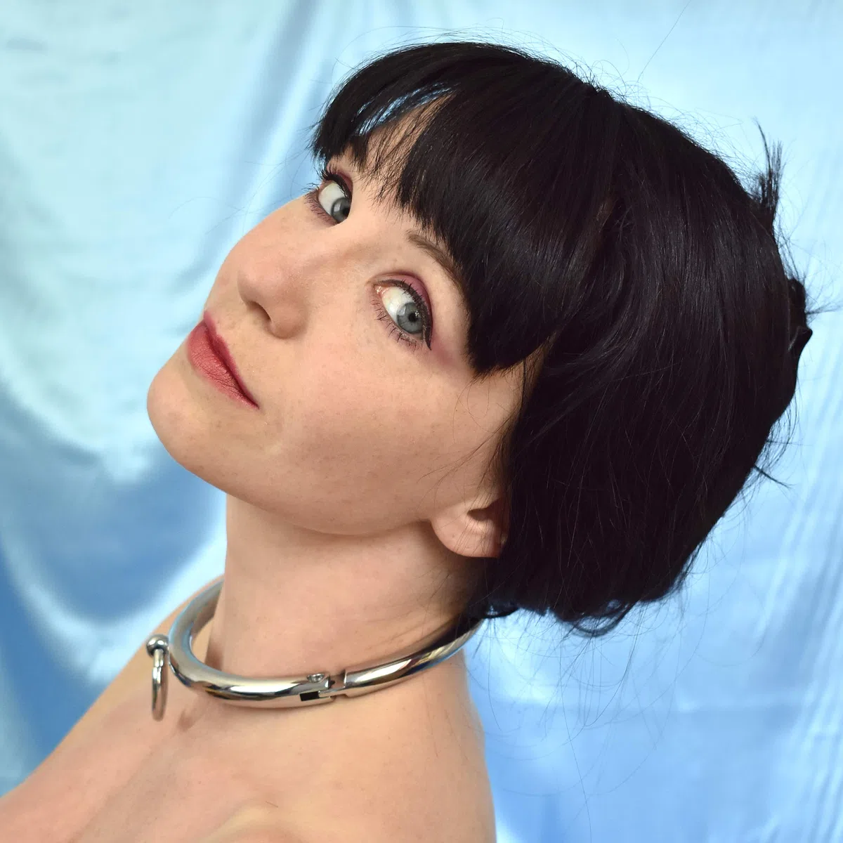 Collier Métallique Verrouillable Anneau O – Bondage Collier Femme | Collier Sub & Bijou BDSM – Élégant corset de cou pour fétiche, bondage, soumission et jeu Dom/Sub