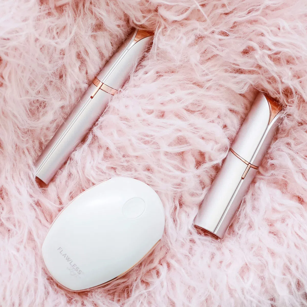 Finishing Touch Flawless Face, Eliminateur De Duvet Visage Rechargeable Nouvelle Génération, Doux Et Sans Danger, Blush, 1 Têtes Des Remplacement