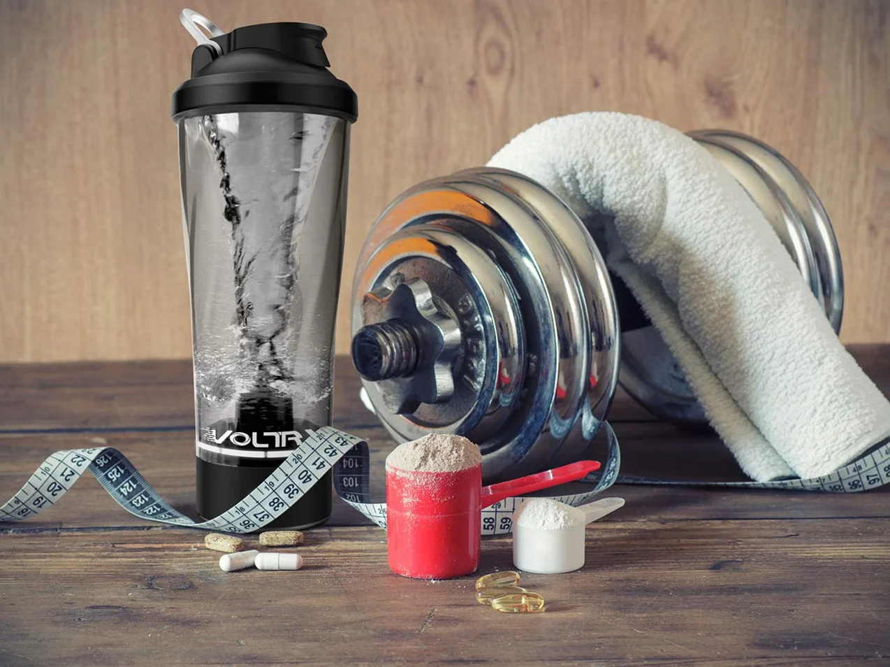 VOLTRX électrique Protéine Shaker, portable Vortex mélangeur, shaker tasse rechargeable par USB pour boissons protéinées, fabriqué avec Tritan, sans BPA, 600 ml