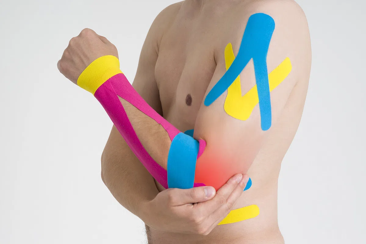 Tape Kinésiologie 6 Rouleaux, Bande Kinesiologie Imperméable K Tape Pour la Récupération des Muscles Blessés & Soutien Articulaire, Strap Sport 5cm x 5m Par Rouleau