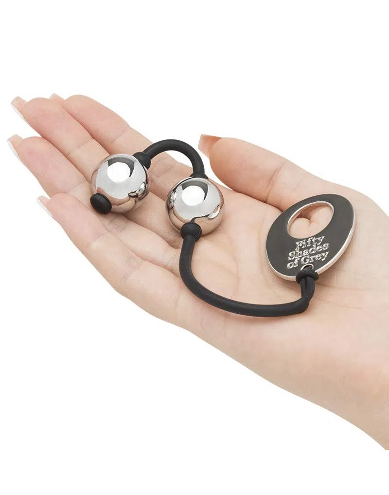 Fifty Shades of Grey Fifty Shades of Grey Inner Goddess Mini Boules de Kegel Argentées pour Tonifier - Circonférence 7 cm - 85 g