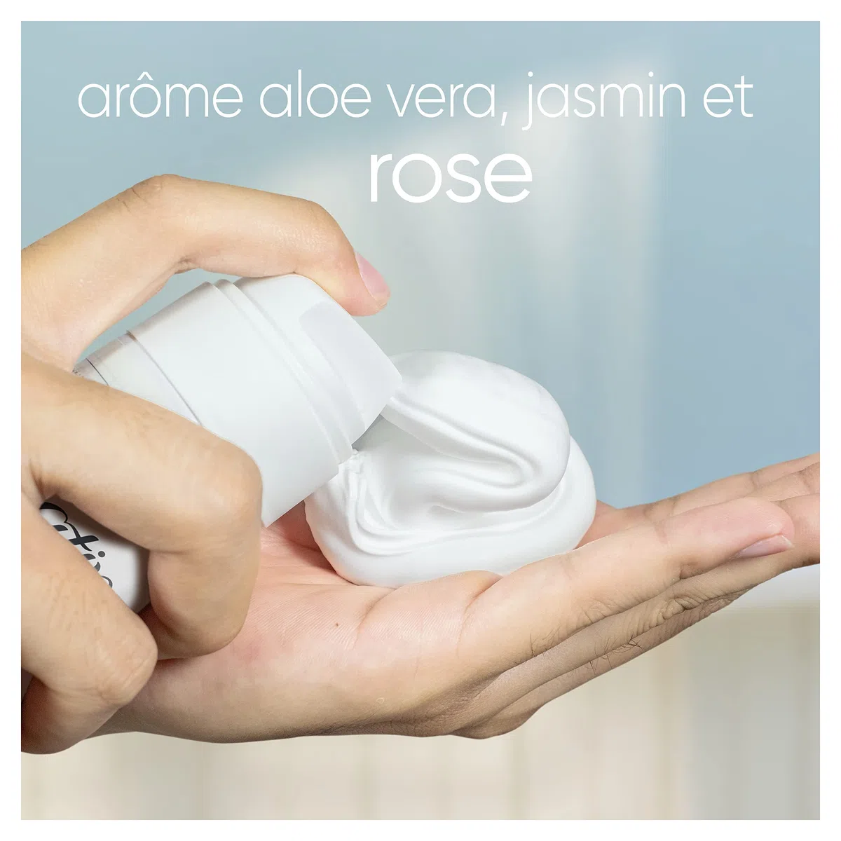 Gillette Satin Care Gel À Raser Pour Femme Touche D’Avocat, 6x200ml, Contient Des Arômes D’aloe Vera, De Jasmin Et De Rose