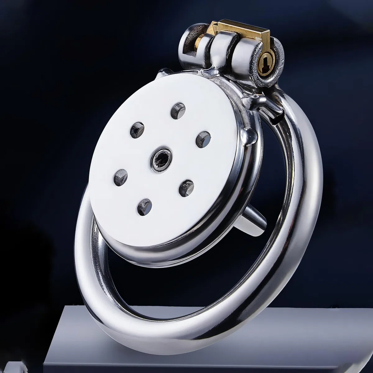 Cage de Chasteté Plate pour Pénis Sex Toys Chastity Cage Man en Acier Inoxydable avec Cathéter et Trois Anneaux Différents Cage Chastetée avec Ceinture et Serrure pour Bondage le Pénis (L)