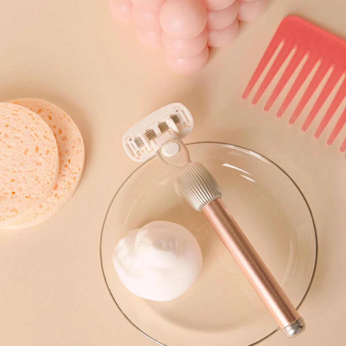 Fler The Razor Starter Set - Rasoir pour Femme avec Têtes Interchangeables, Rasoir avec Support et 2 Lames de Rechange, Rasoirs Unisexes, Lame avec Aloe Vera, Vitamine E (Rose)
