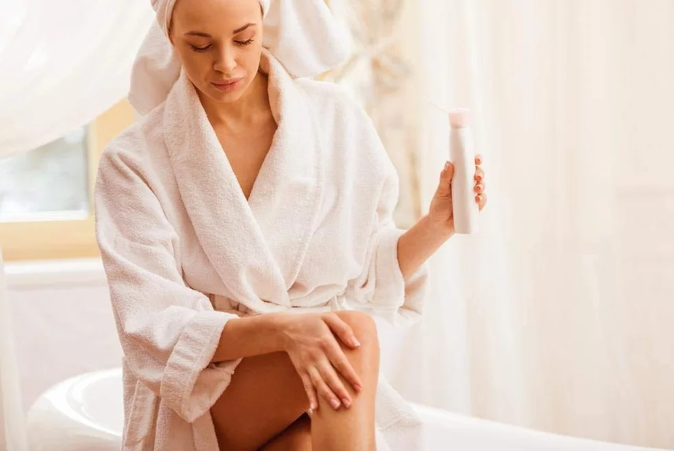 EpilWax - Kit Chauffe Cire Épilation Professionnelle avec 12 x Recharges Roll on Cire à l'Argan, 100 x Bandes d'Épilation et Huile après Épilation - Gamme Solo