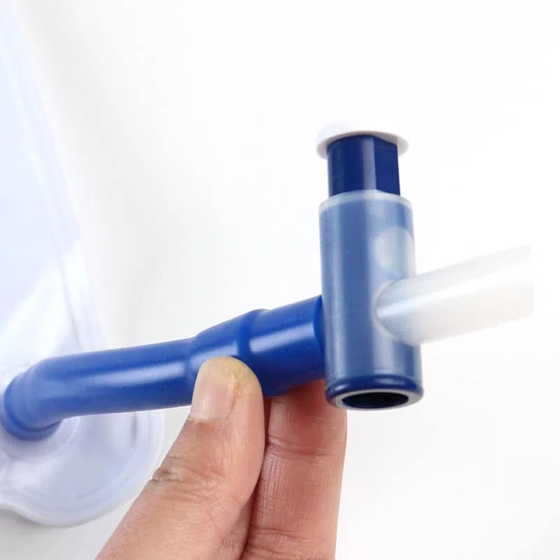 Sac de drainage urinaire de 2000 ml, sac d'urine avec chambre anti-reflux, pour les aides à la santé à domicile et aux hôpitaux,30 pcs