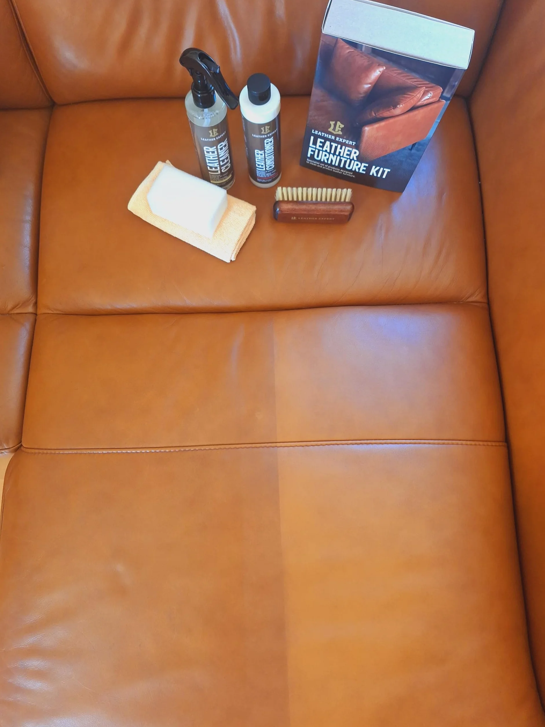 Kit d'entretien pour canapé en cuir - Couleur neutre - Nettoyant pour cuir et cuir - 250 ml - Biodégradable - Soin du cuir pour meubles - Élimine les odeurs désagréables - Avec accessoires