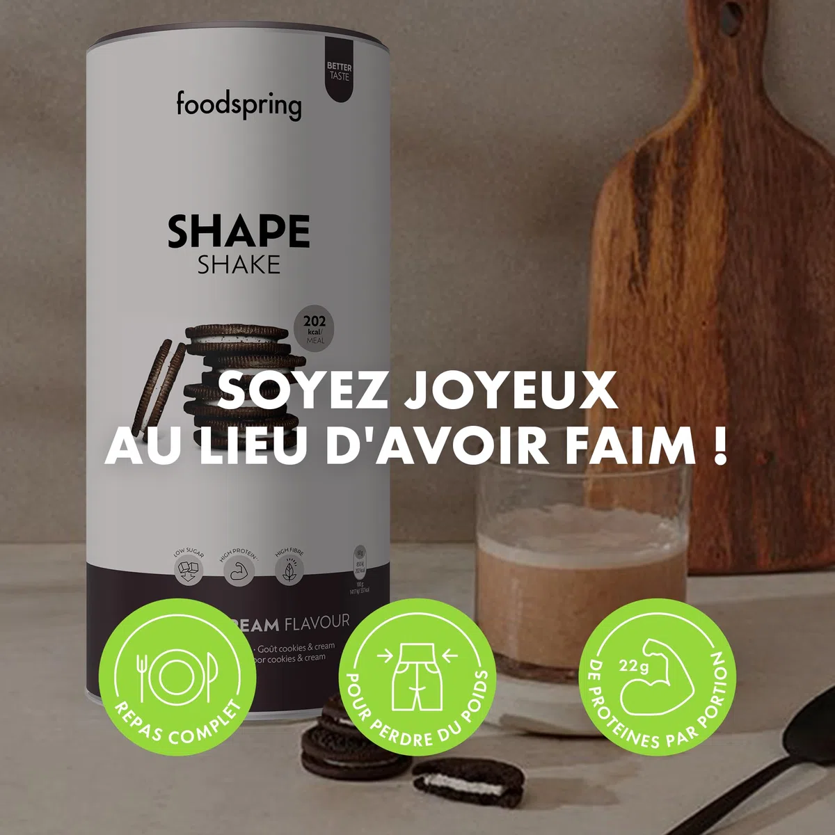 foodspring Shape Shake Cookies & Cream - Substitut de repas complet pour le contrôle du poids avec des protéines de qualité supérieure, 202 kcal par portion, sans gluten - nouvelle recette (900g)