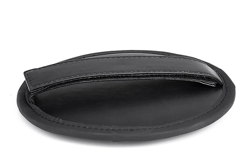 Paddle SM avec picots – Fouet BDSM en simili cuir avec clous d’un côté – Accessoire érotique pour fessées intenses et jeux de rôle