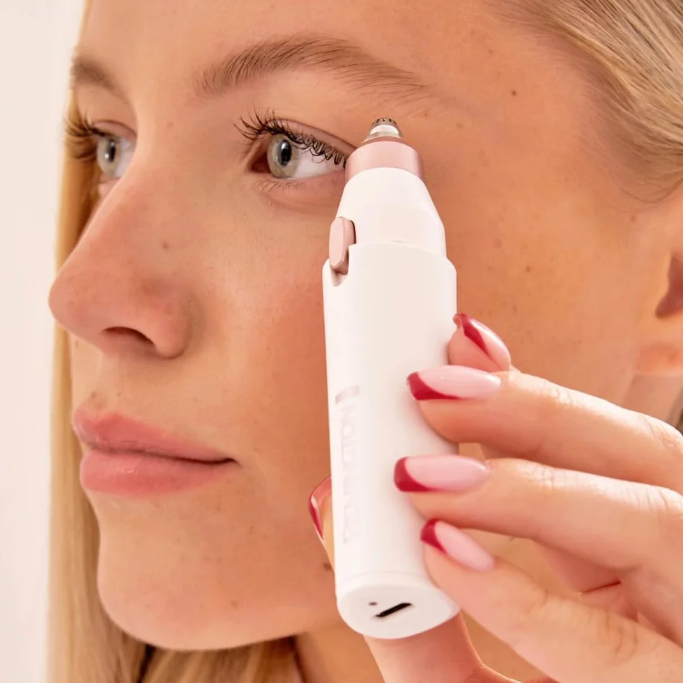 Remington Epilateur pour visage femme 2en1:rasoir électrique et tondeuse à sourcils BareMe épilation lèvre supérieure, menton, joues, étanche, lumière LED, USB-C, brosse, capuchon protecteur WFS200