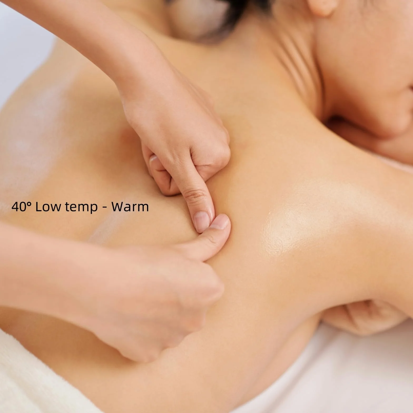 4Pcs x 128g, Ansoyer Bougie de massage, cire de soja naturel, pour un poids total de 512 g (Vanille Ambre + Noix de coco + Bois de teck de cèdre + Camomille lavande)
