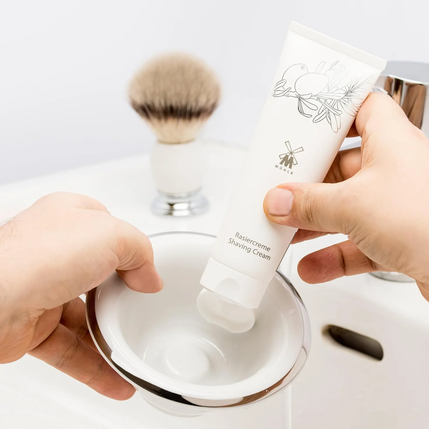 Bol de Afeitar de Porcelana Mühle Blanco & Cromo