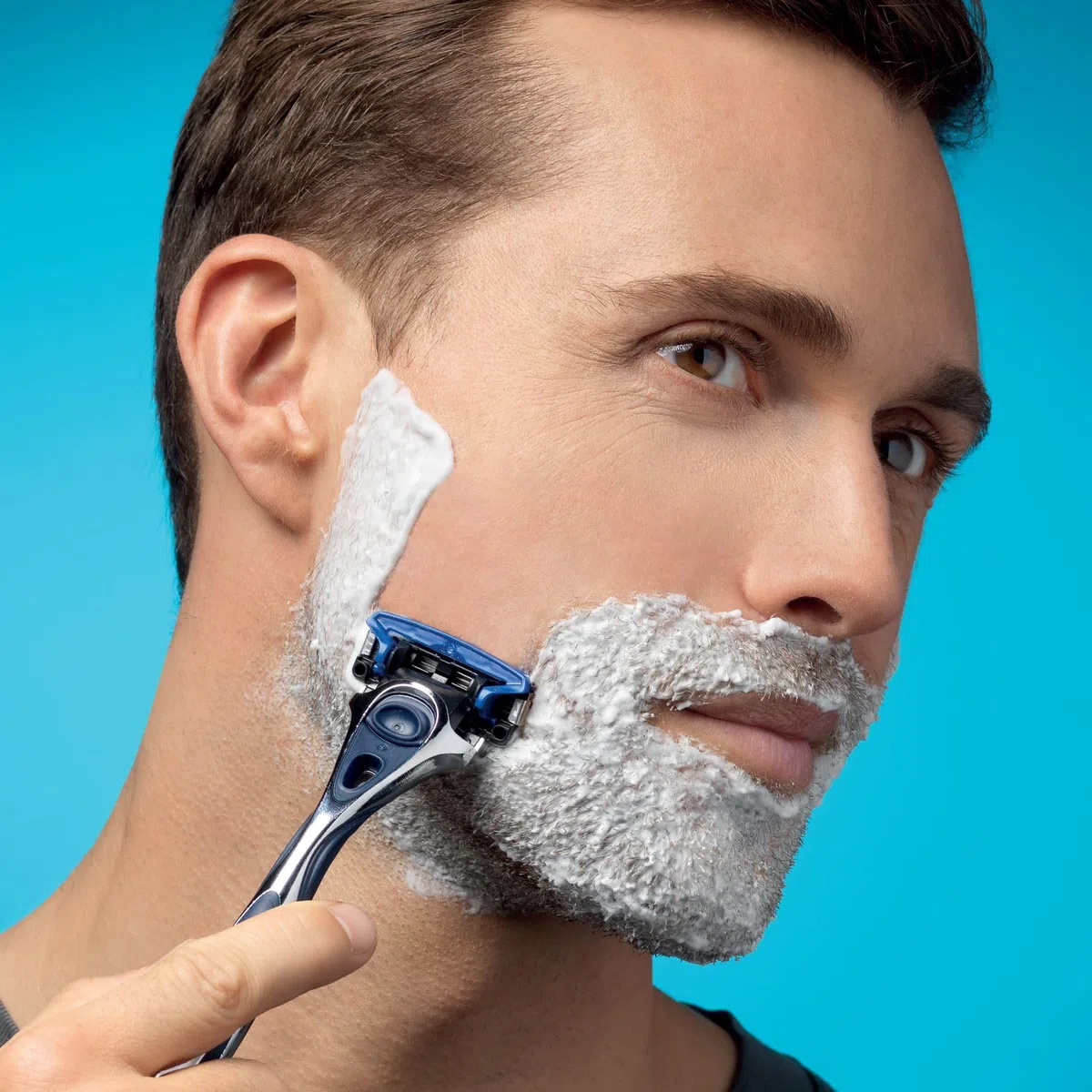 WILKINSON SWORD - Lames de rasoir Hydro 5 pour hommes | Lot de 16 recharges | Gel hydratant et tondeuse de précision (l'emballage peut varier)
