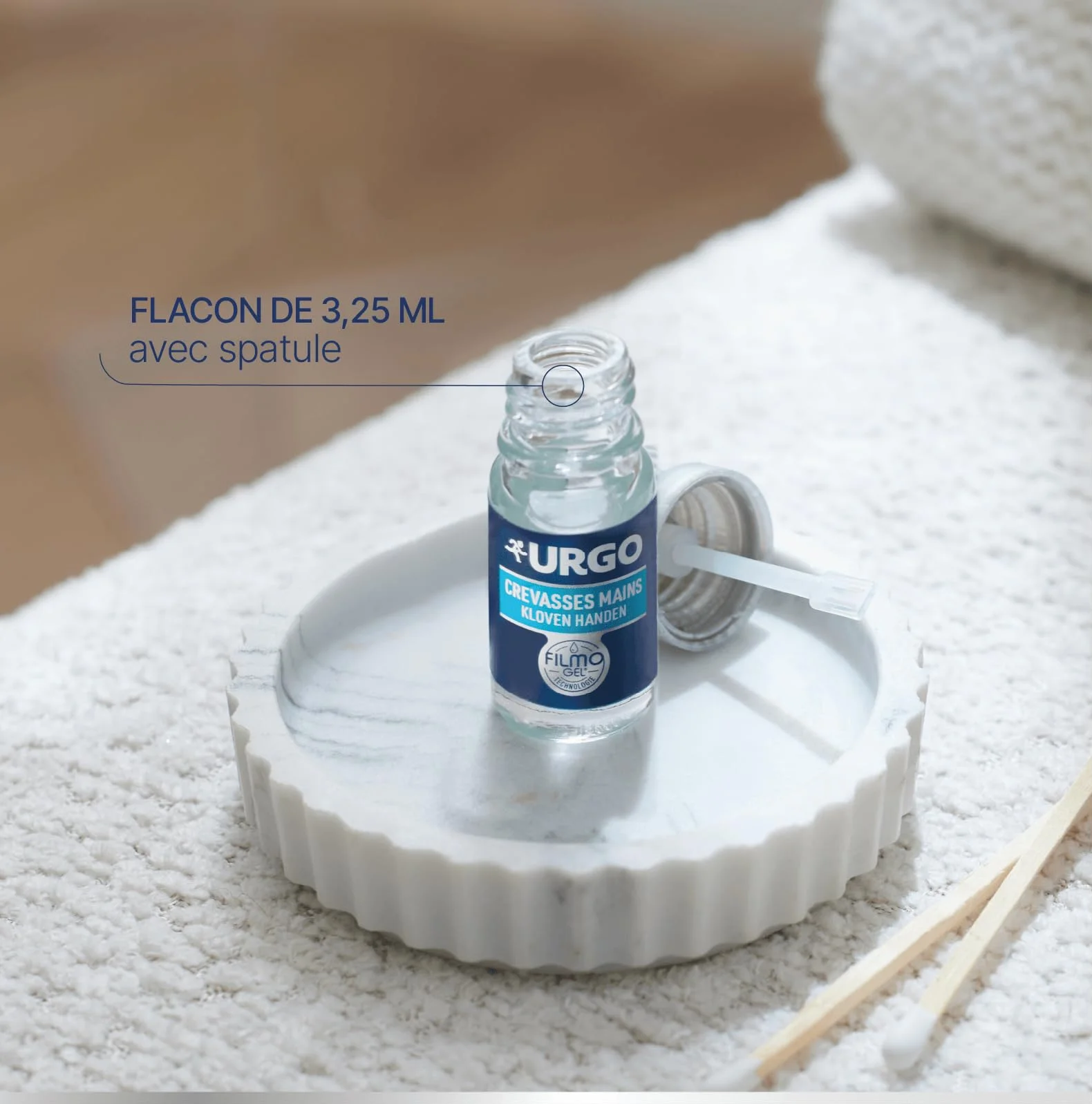 Urgo - Filmogel Crevasses Mains - Film protecteur résistant à l'eau - Soulage, referme et cicatrise - Application précise grâce à la spatule - 3,25ml (Lot de 2)