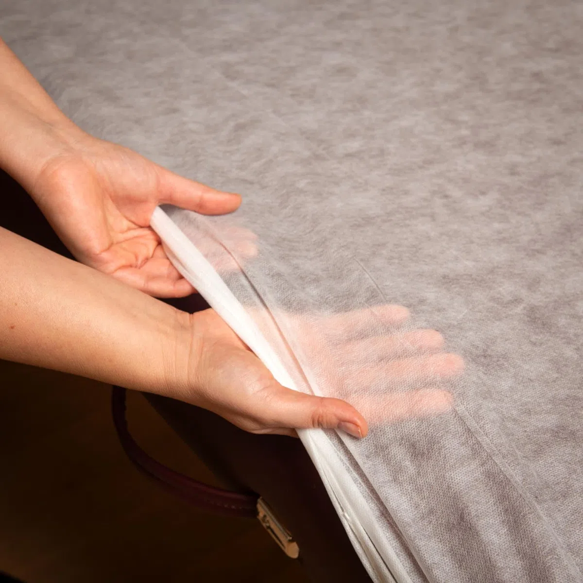 Lot de 10 Drap Housse Jetable pour Table de Massage Taille L (185 x 76 x 15 cm), pratique besoins, hygiène Drap, hygiène Housse en intissé,